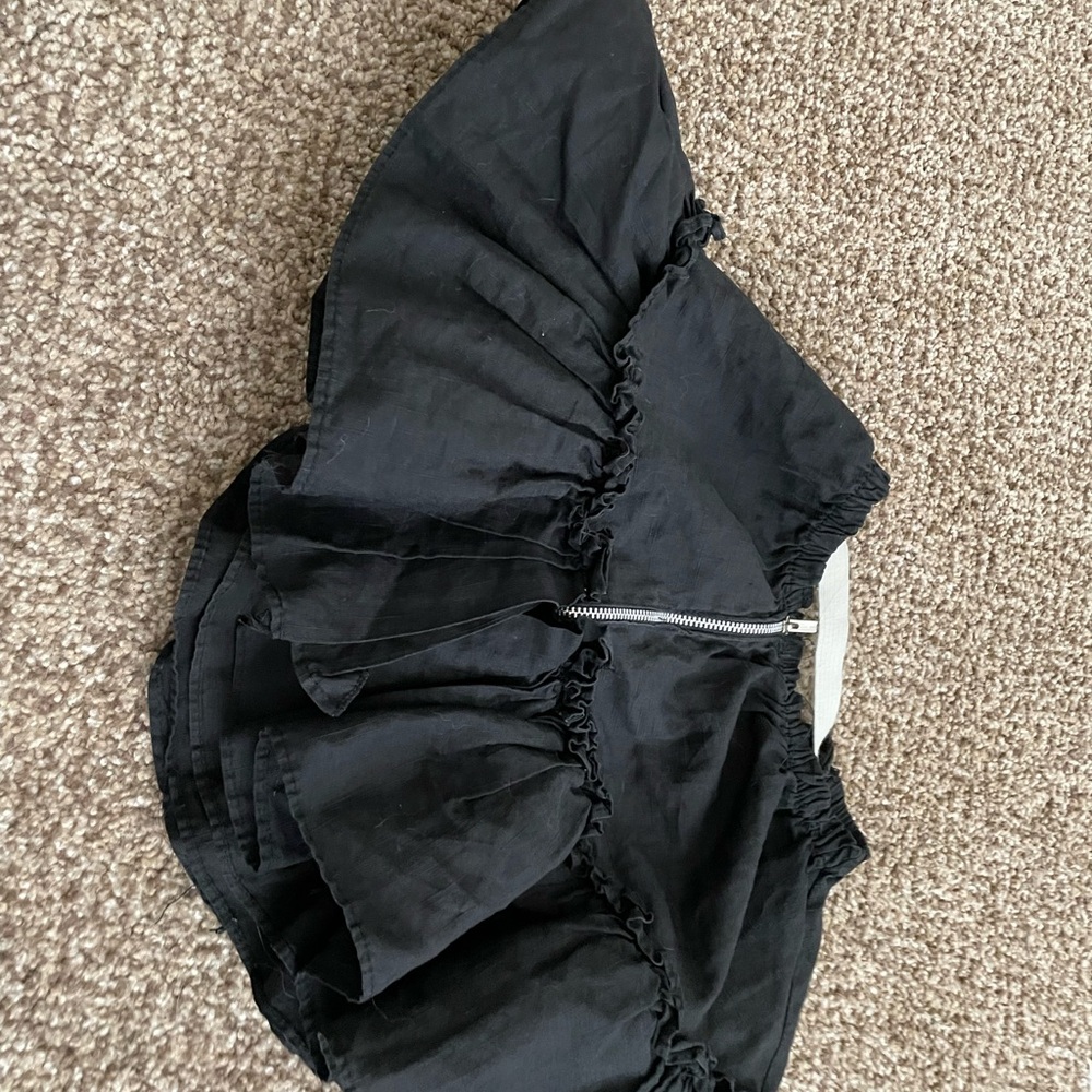 Black Ruffled Skirt with Zipper